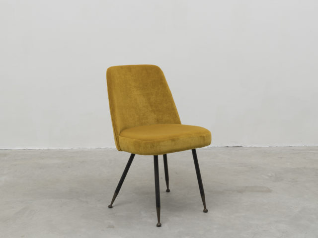 Velvet desk chair for Rima