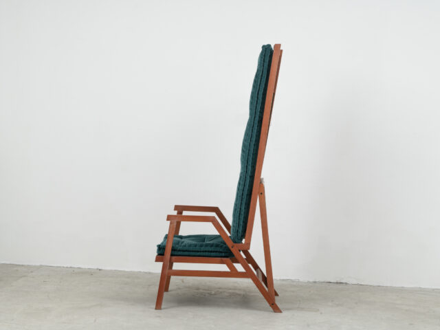 “Po-let” armchair for Interflex