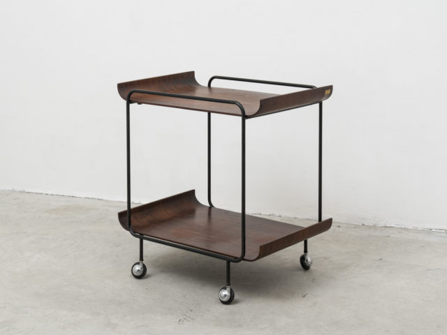 Serving cart