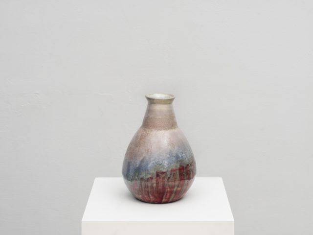 Important ceramic vase