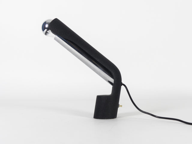 Mod. 2545 “Pugno” table lamp for Fontana Arte