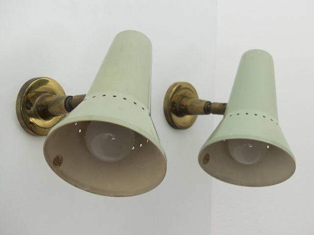 Set of 2 directable wall lights